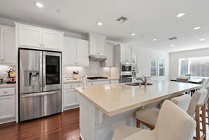 010_F8_4723 Avalon St