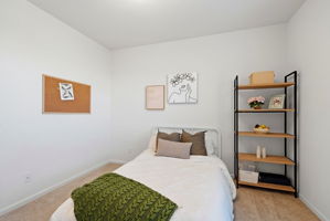 038_F8_4723 Avalon St