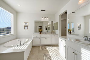 041_F8_4723 Avalon St