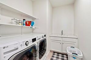 048_F8_4723 Avalon St