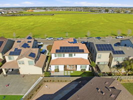 007_F8_AERIAL_4723 Avalon St