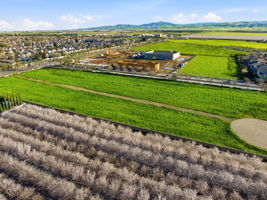 015_F8_AERIAL_4723 Avalon St