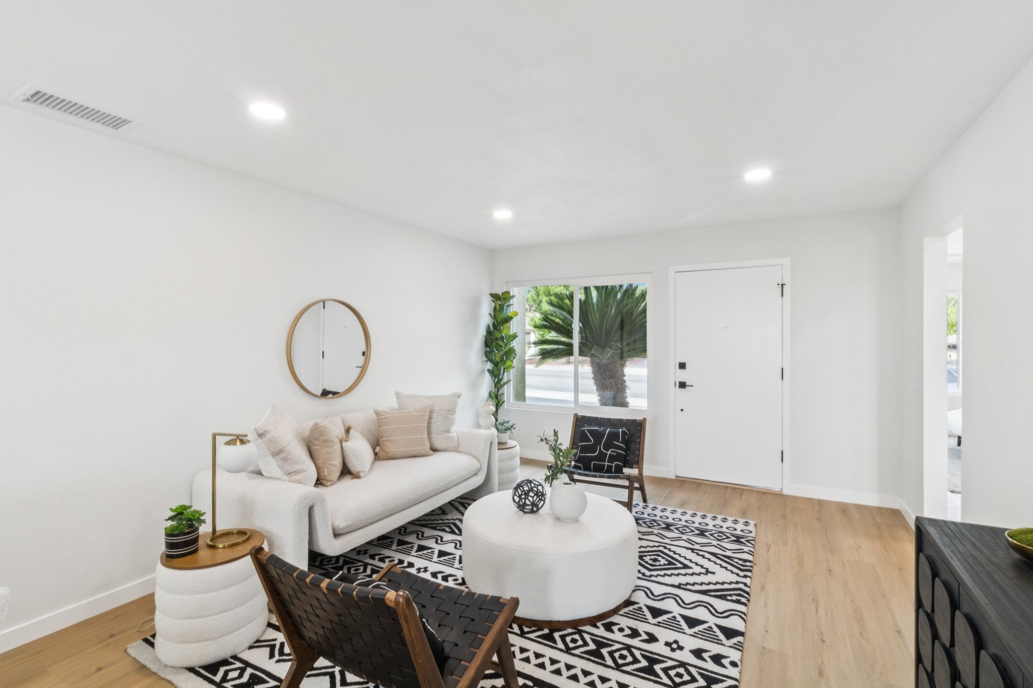 Rim Rock Rd-S2201-005.jpg