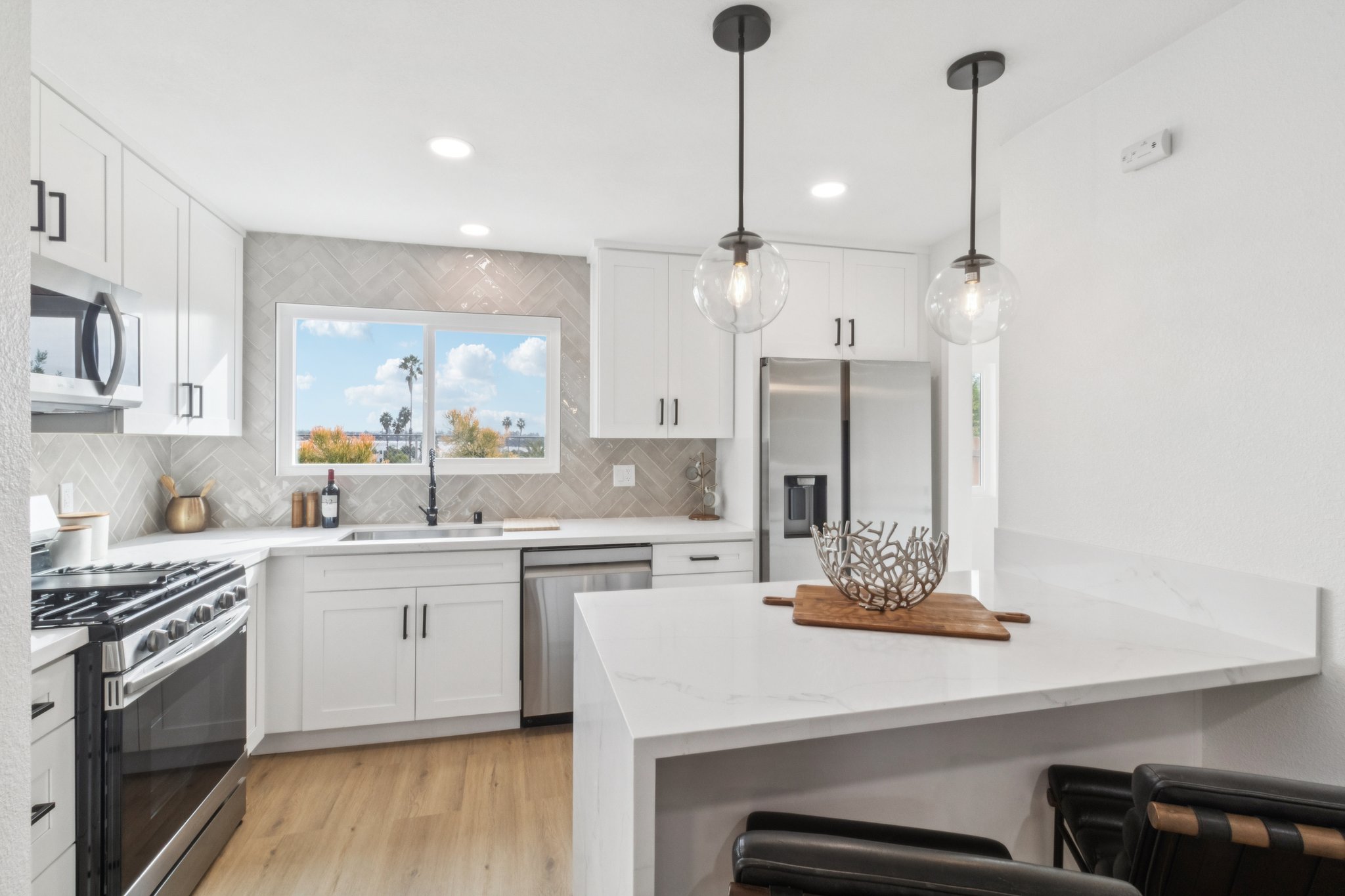 Rim Rock Rd-S2201-010.jpg