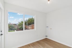 Rim Rock Rd-S2201-013.jpg