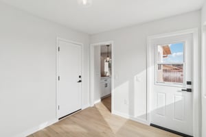 Rim Rock Rd-S2201-015.jpg