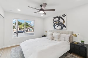 Rim Rock Rd-S2201-020.jpg