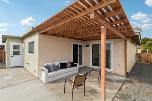 Rim Rock Rd-S2201-023.jpg