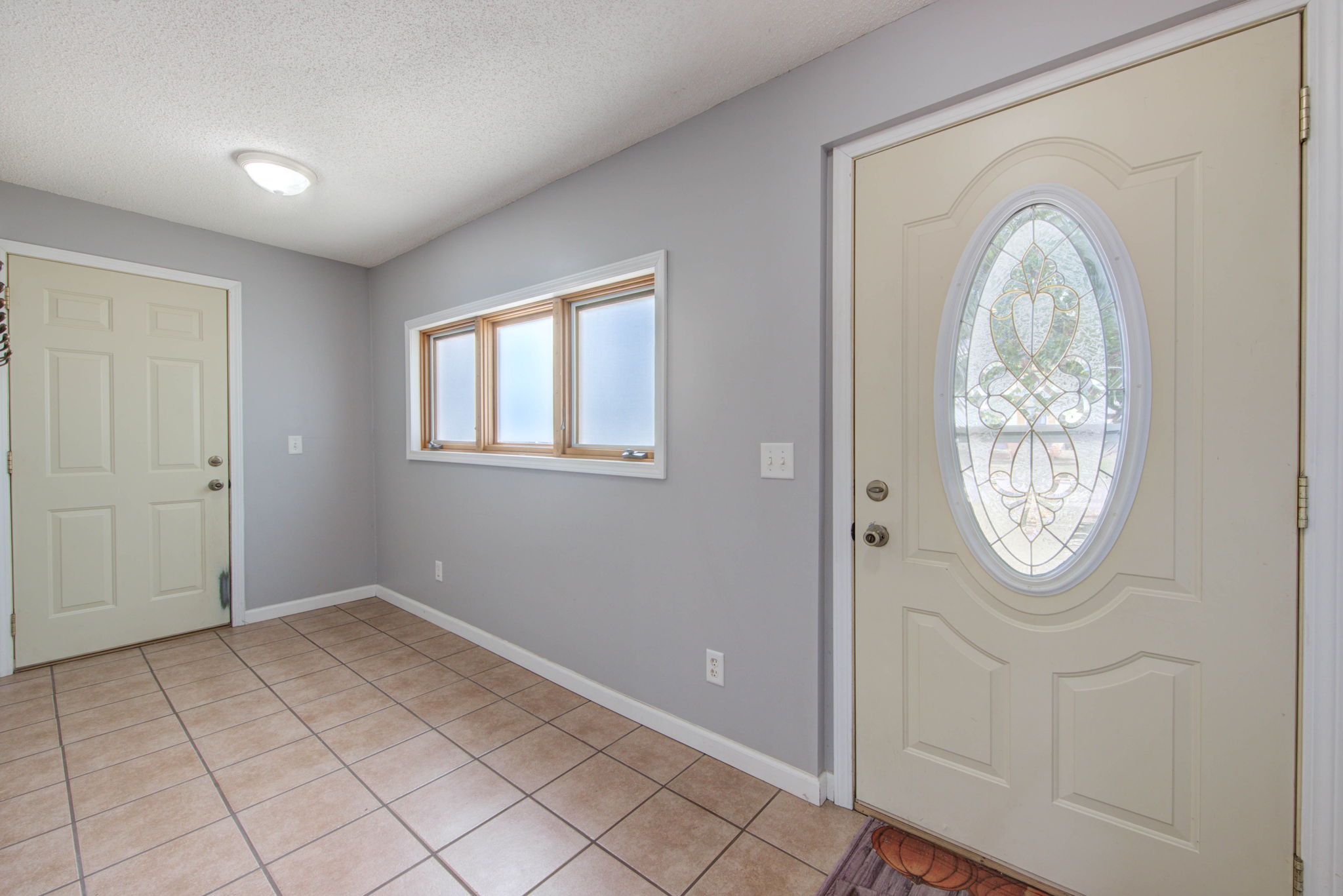 4 Entryway