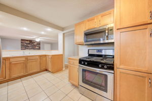 14 Kitchen