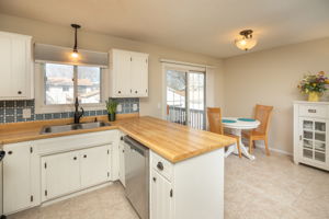 13-Kitchen