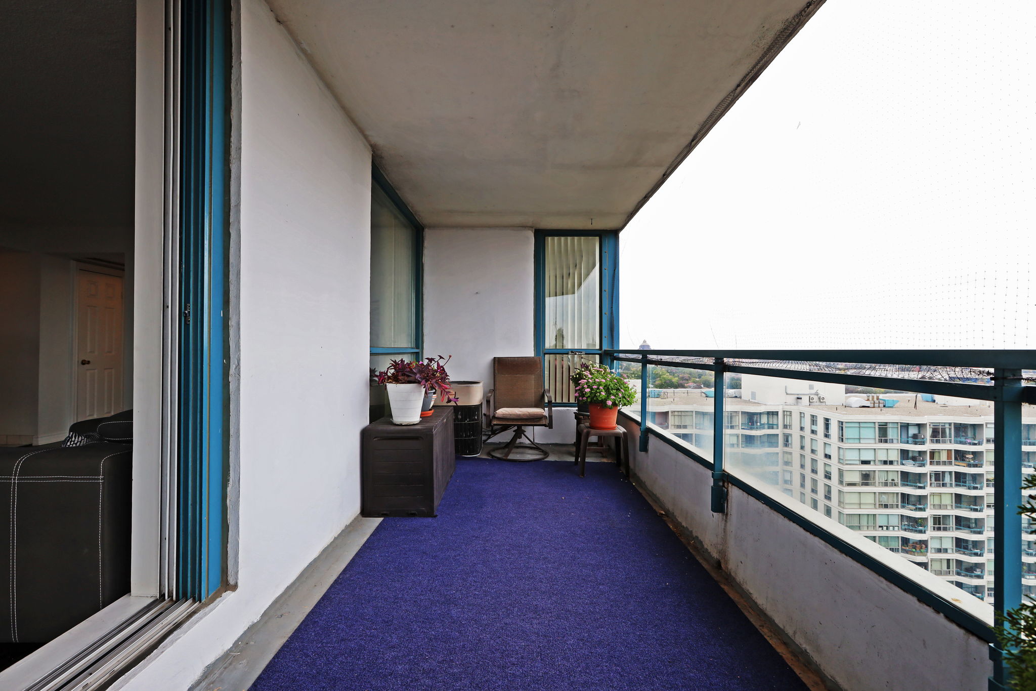  Photo 40