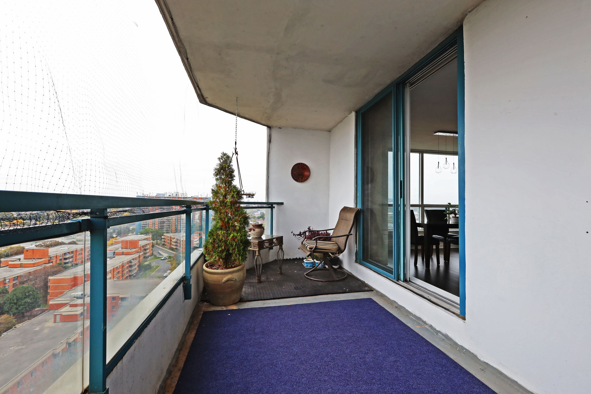  Photo 42