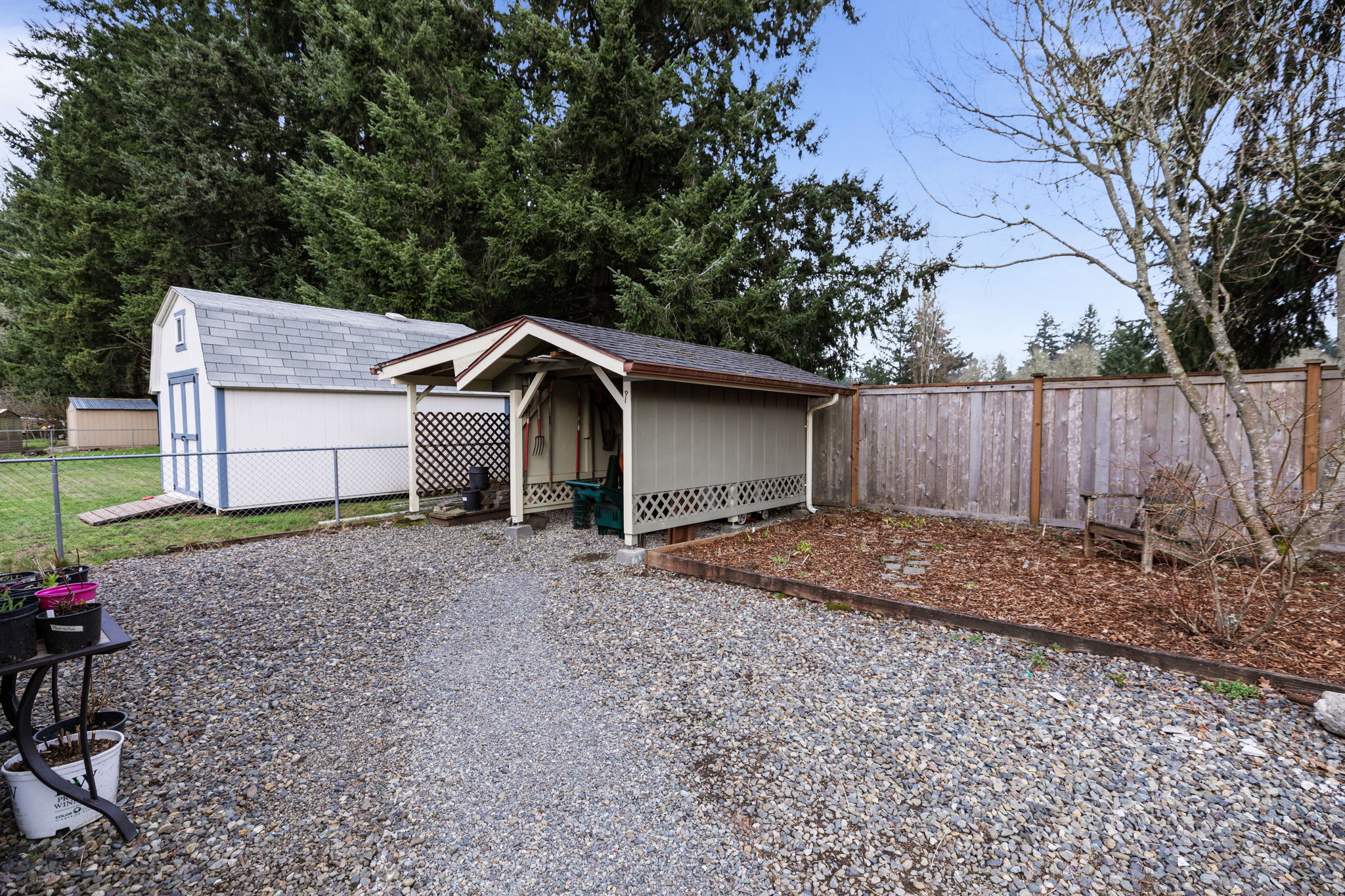 Garden Shed located behind the shop