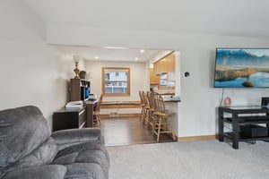 Marcie Dr-S0107-007.jpg