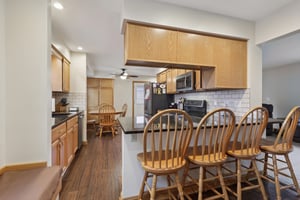 Marcie Dr-S0107-011.jpg