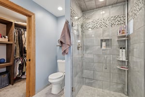 Marcie Dr-S0107-018.jpg