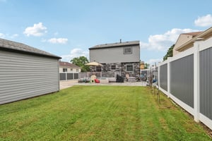 Marcie Dr-S0107-032.jpg