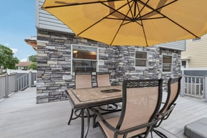 Marcie Dr-S0107-036.jpg