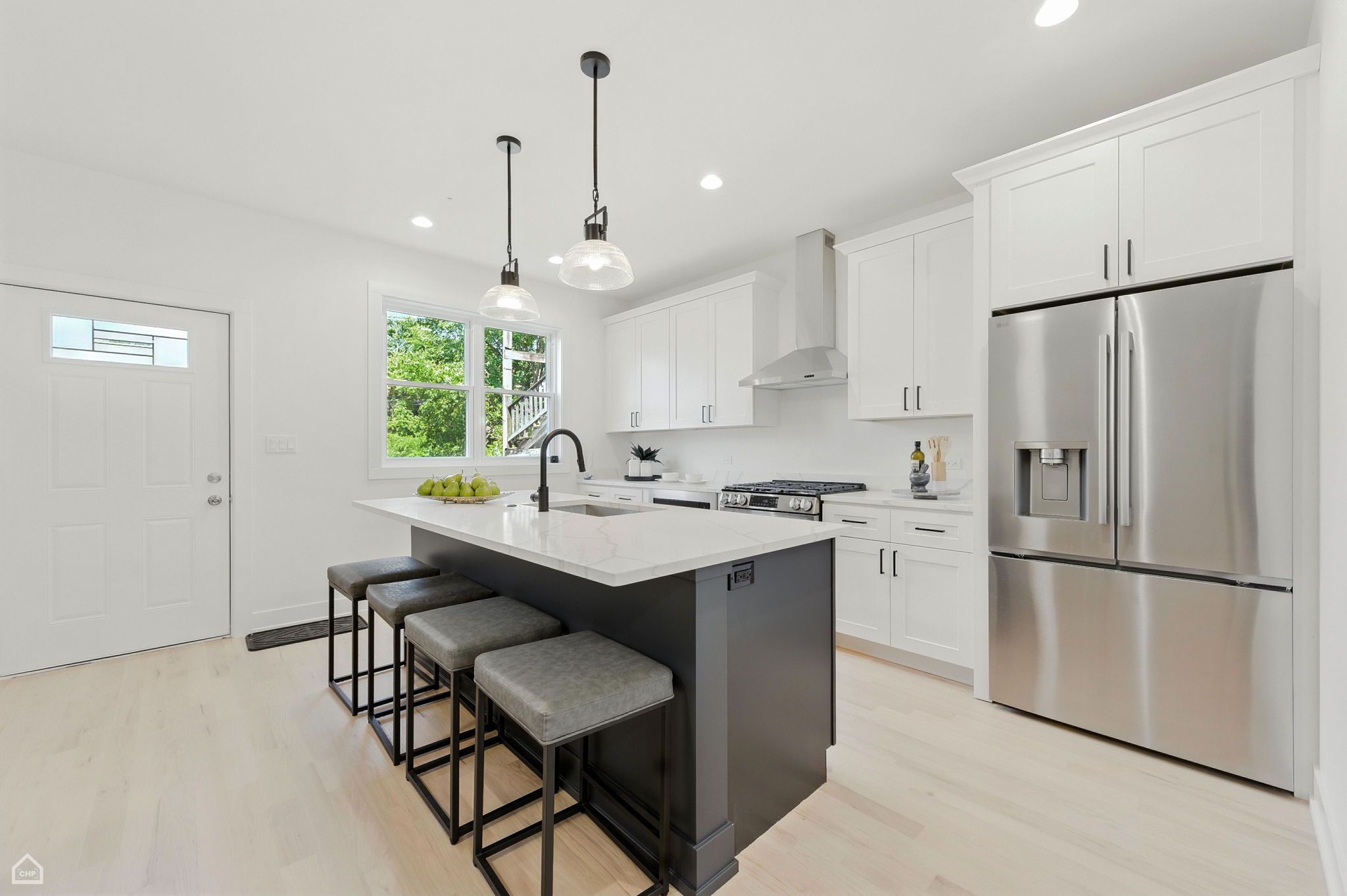 4726 S Indiana Ave - v1_015
