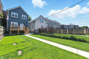 4726 S Indiana Ave - v1_005