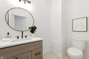 4726 S Indiana Ave - v1_010