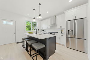 4726 S Indiana Ave - v1_015
