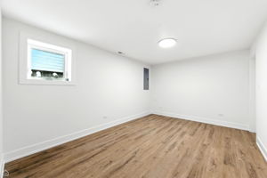 4726 S Indiana Ave - v1_025