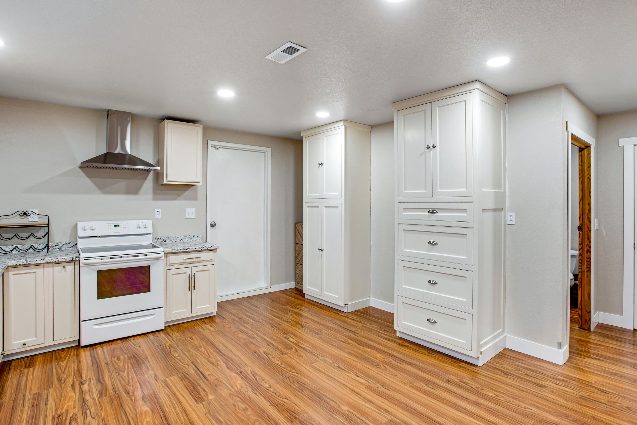  Photo 50
