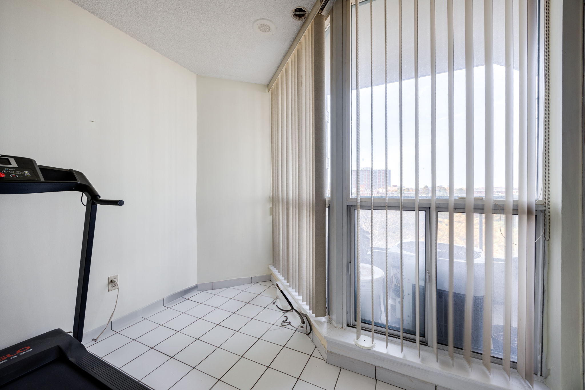 Toronto property showcase — delivered property photograph 15