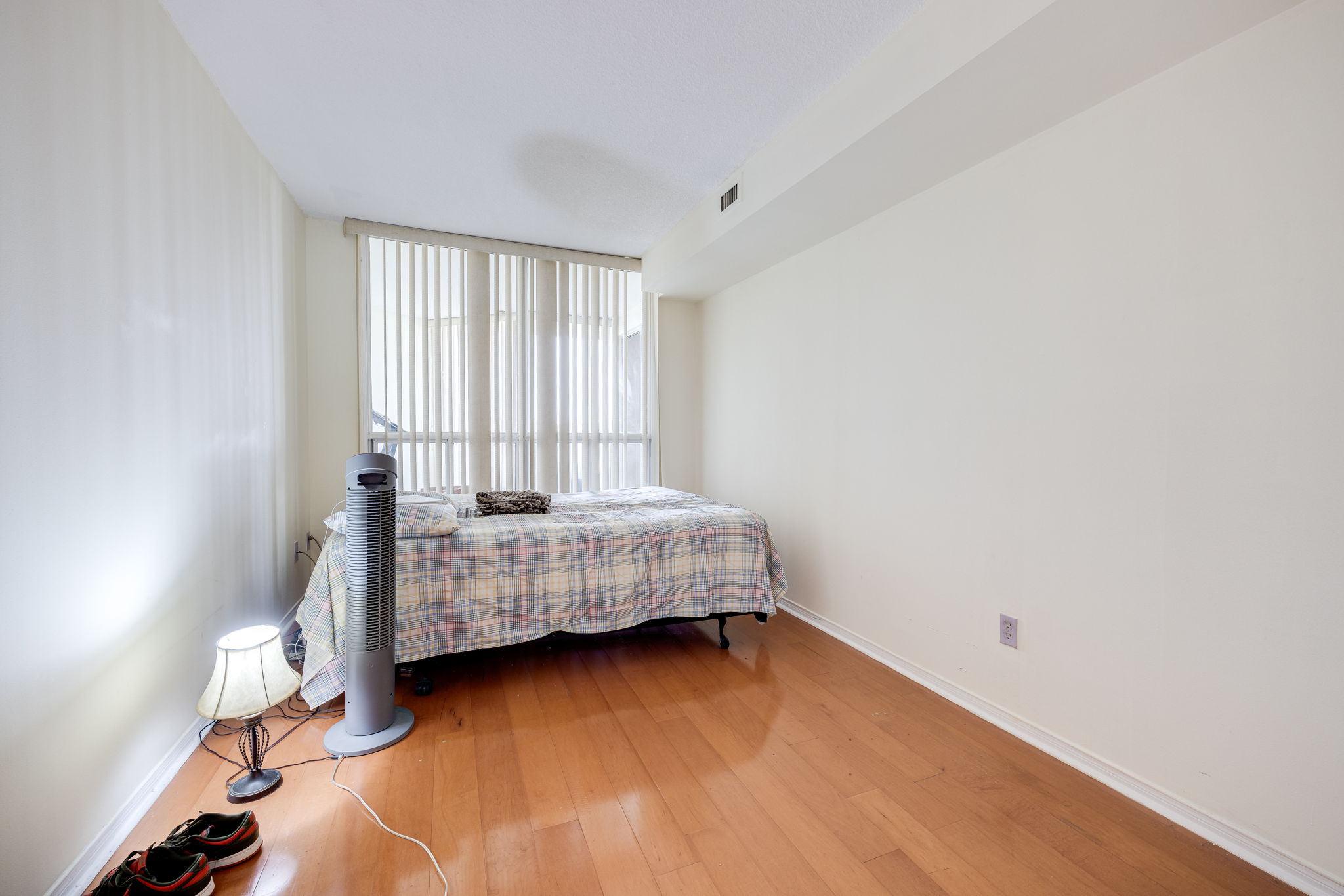 Toronto property showcase — delivered property photograph 18