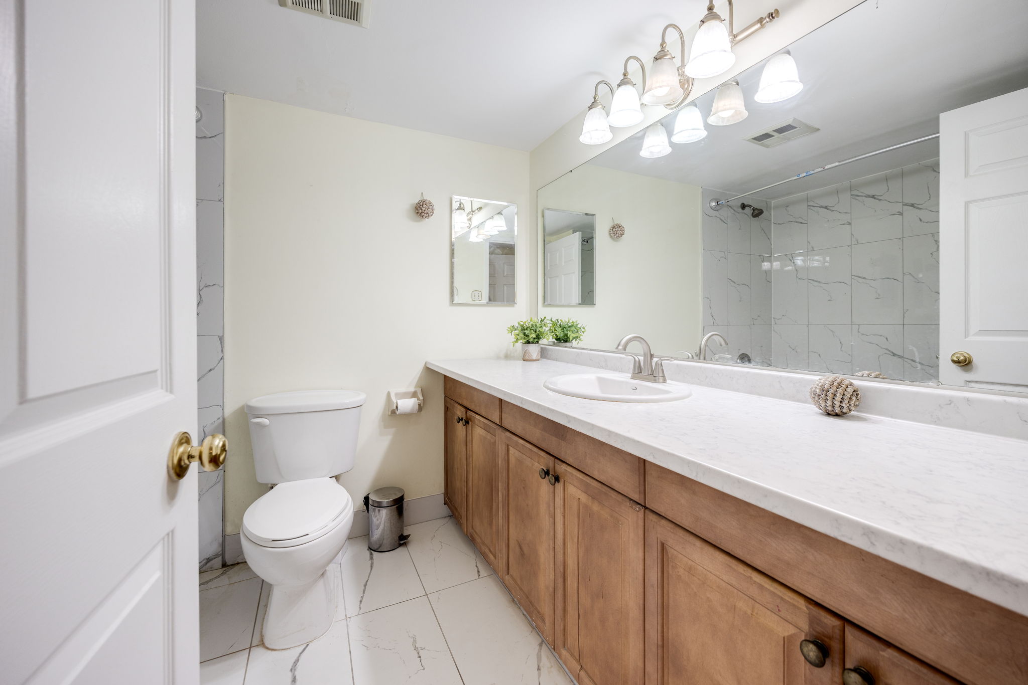 Toronto property showcase — delivered property photograph 21
