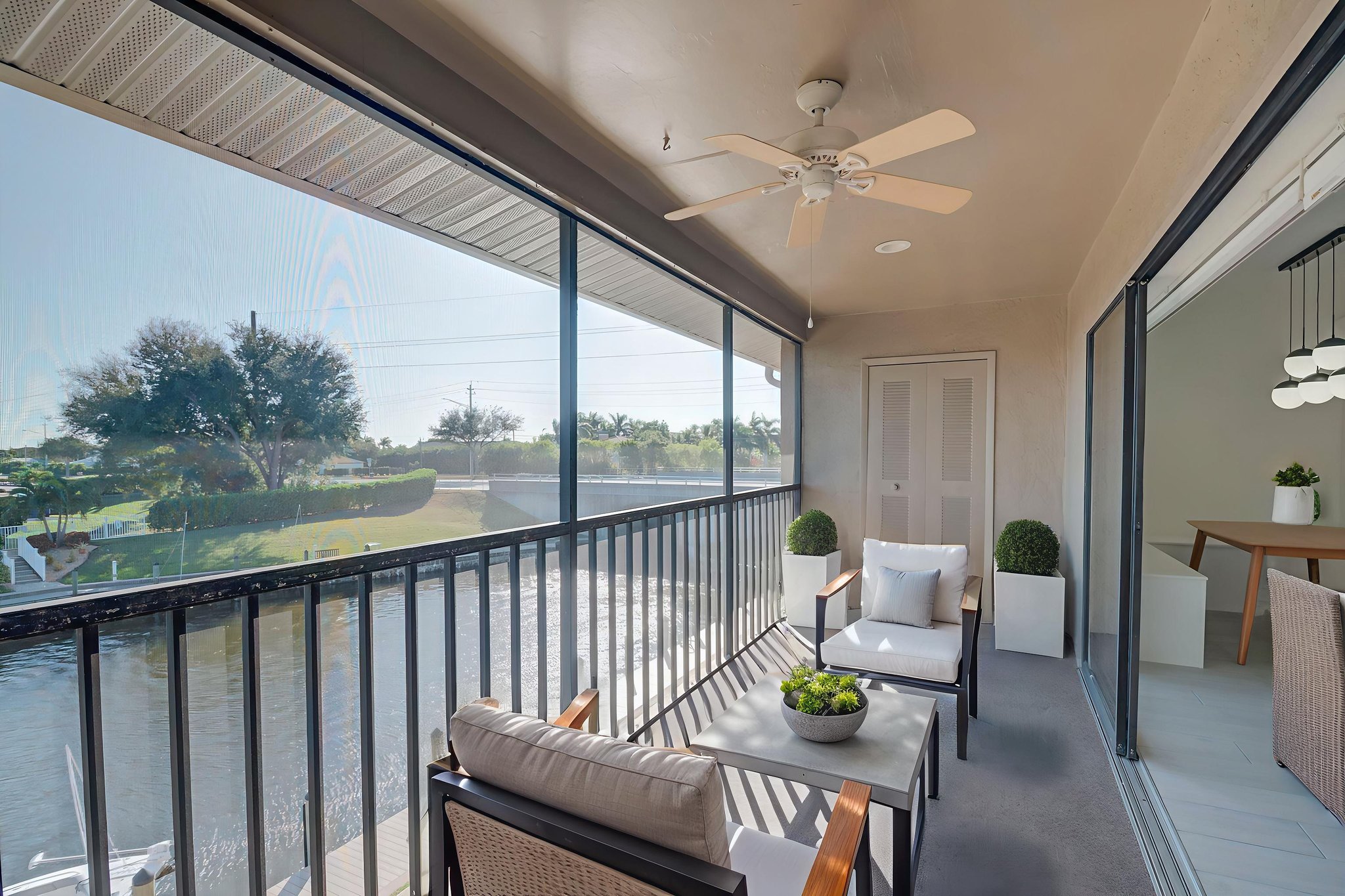 21 virtually staged.jpeg