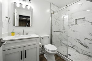  Photo 49