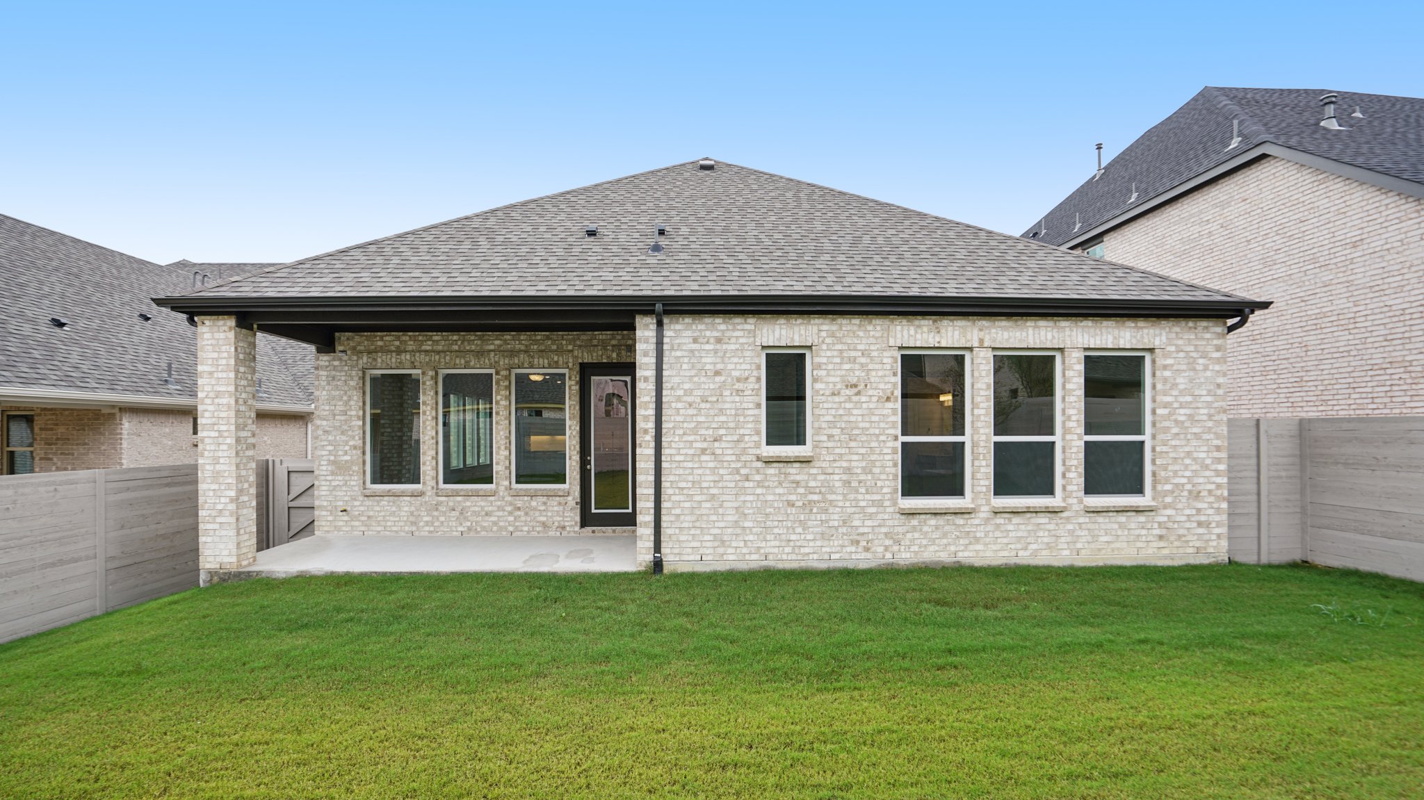 Tippett Dr-S2510-041.jpg