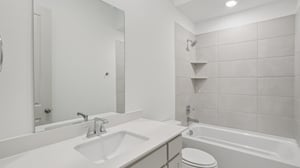 Tippett Dr-S2510-020.jpg