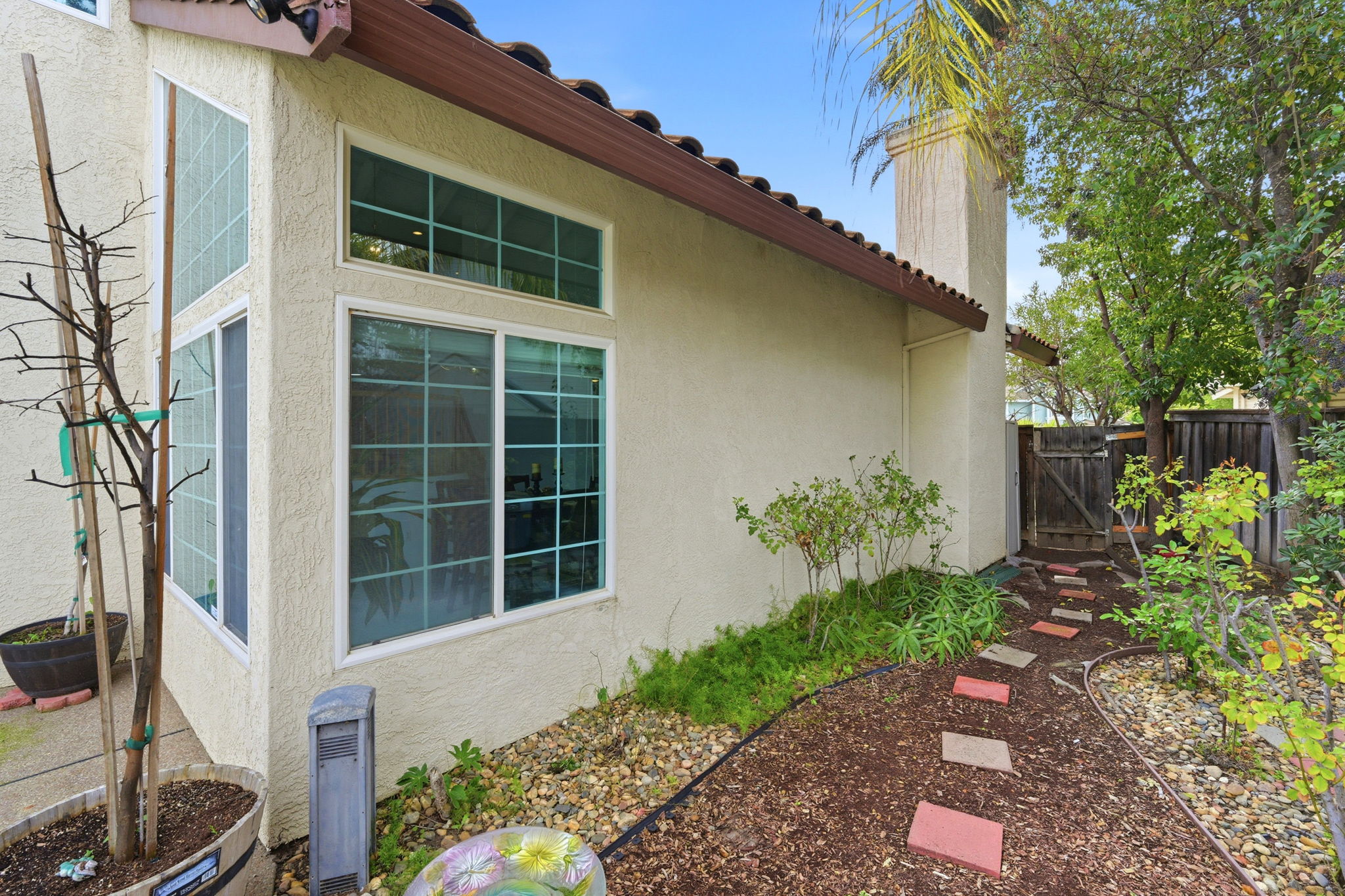 053_F8_4729 Matterhorn Ct