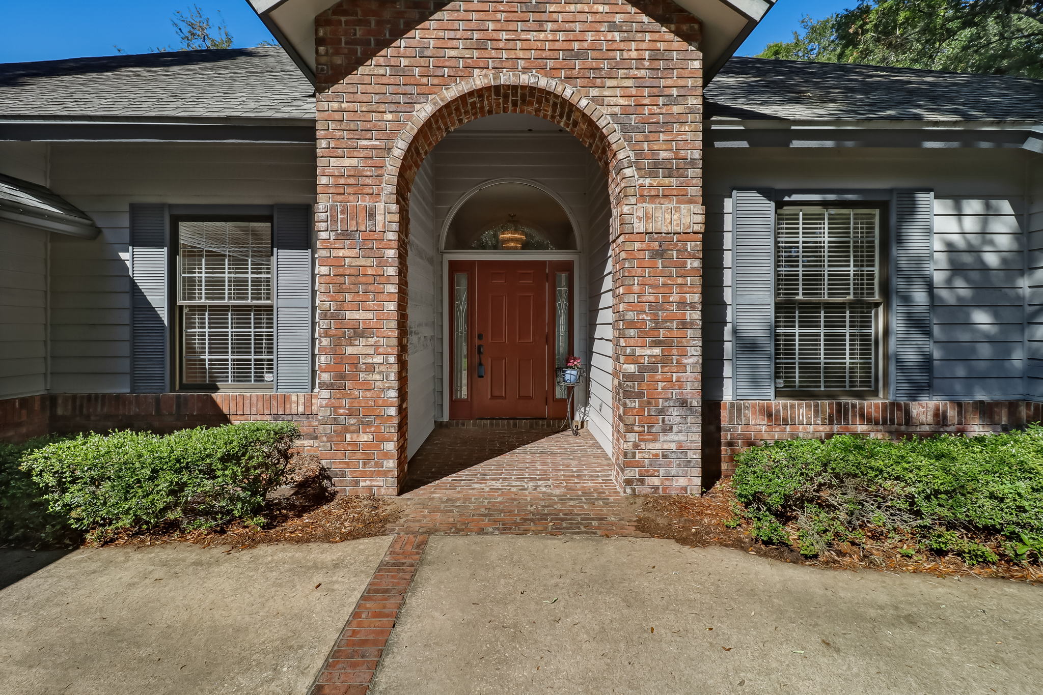 Front Entry Detail