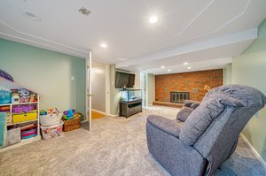  Photo 31