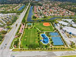 Indian Trace Park is also walking distance from The Lakes: Pickleball, Basketball, Tot Lot, Soccer/play field, Baseball/Softball field, shady Exercise Equipment area, Bathrooms/Water.