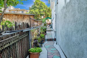 057_473 Newton Ave  Oakland