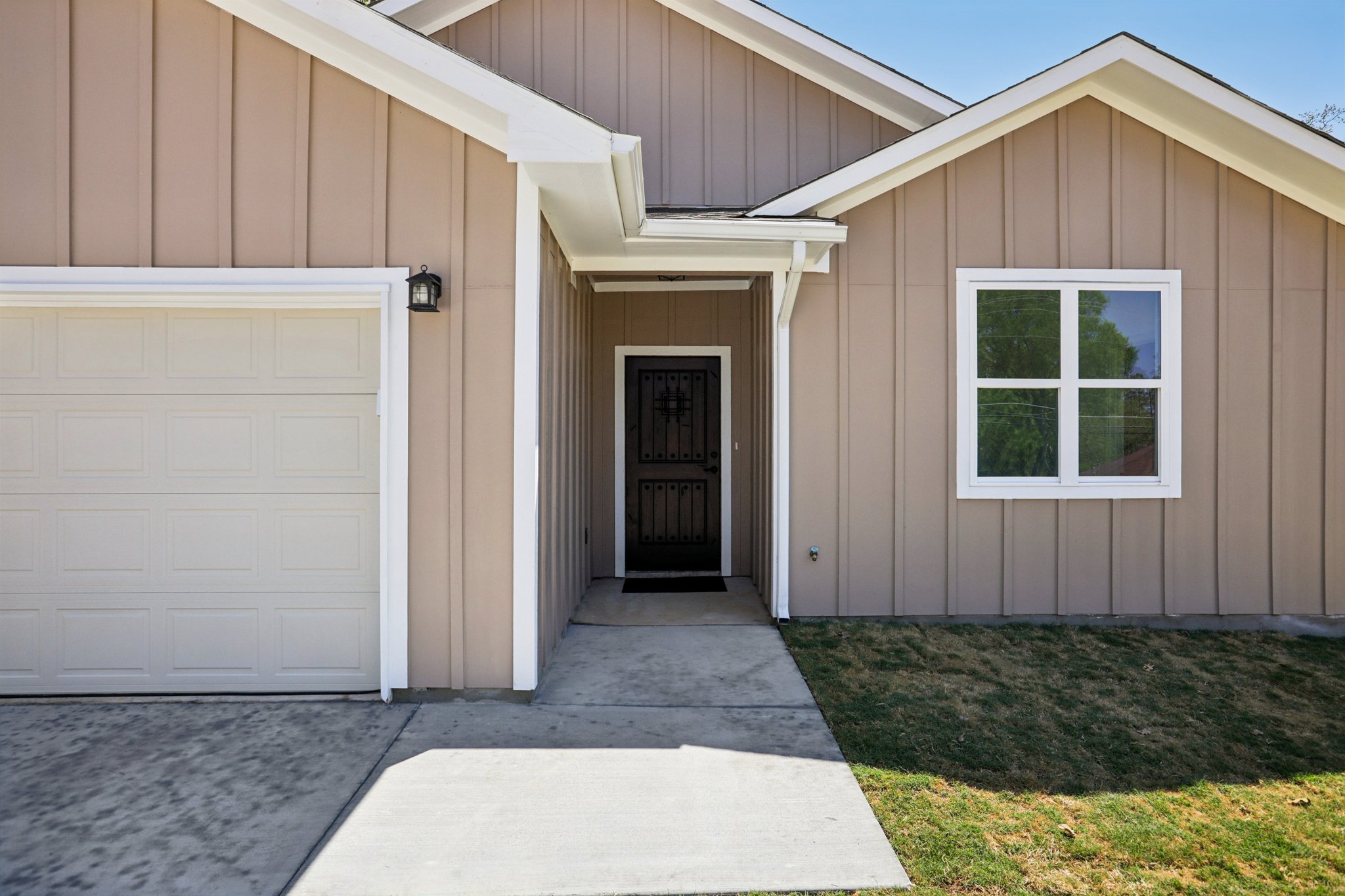 WELCOME HOME:  473 Tahitian Drive