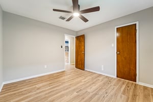 Pine Valley St-S0908-036.jpg