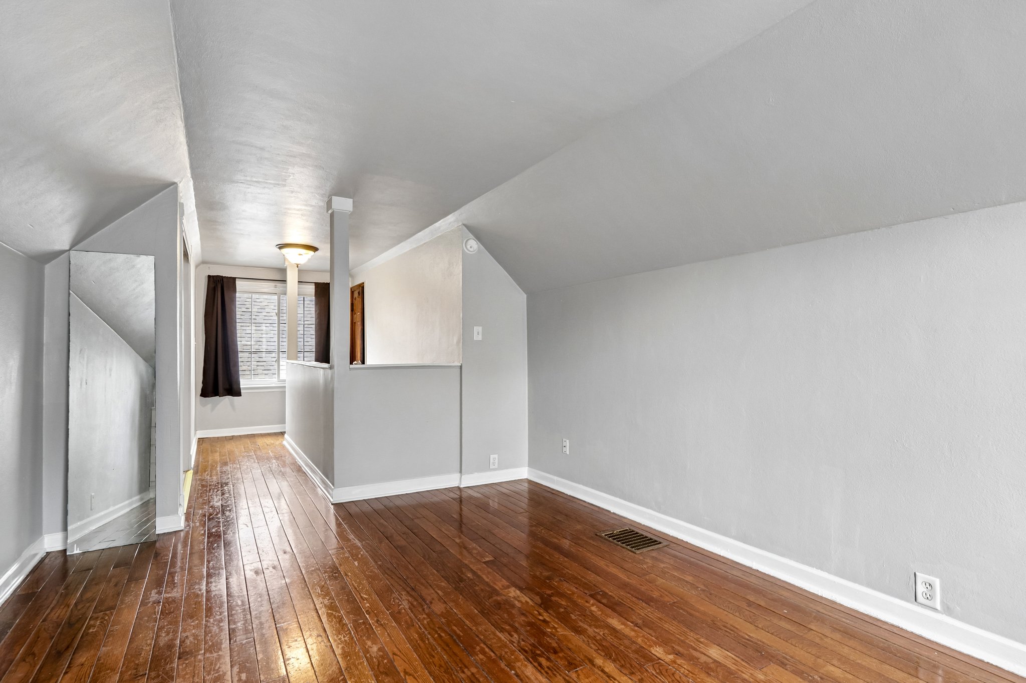 Stratford Ave-S2606-017.jpg