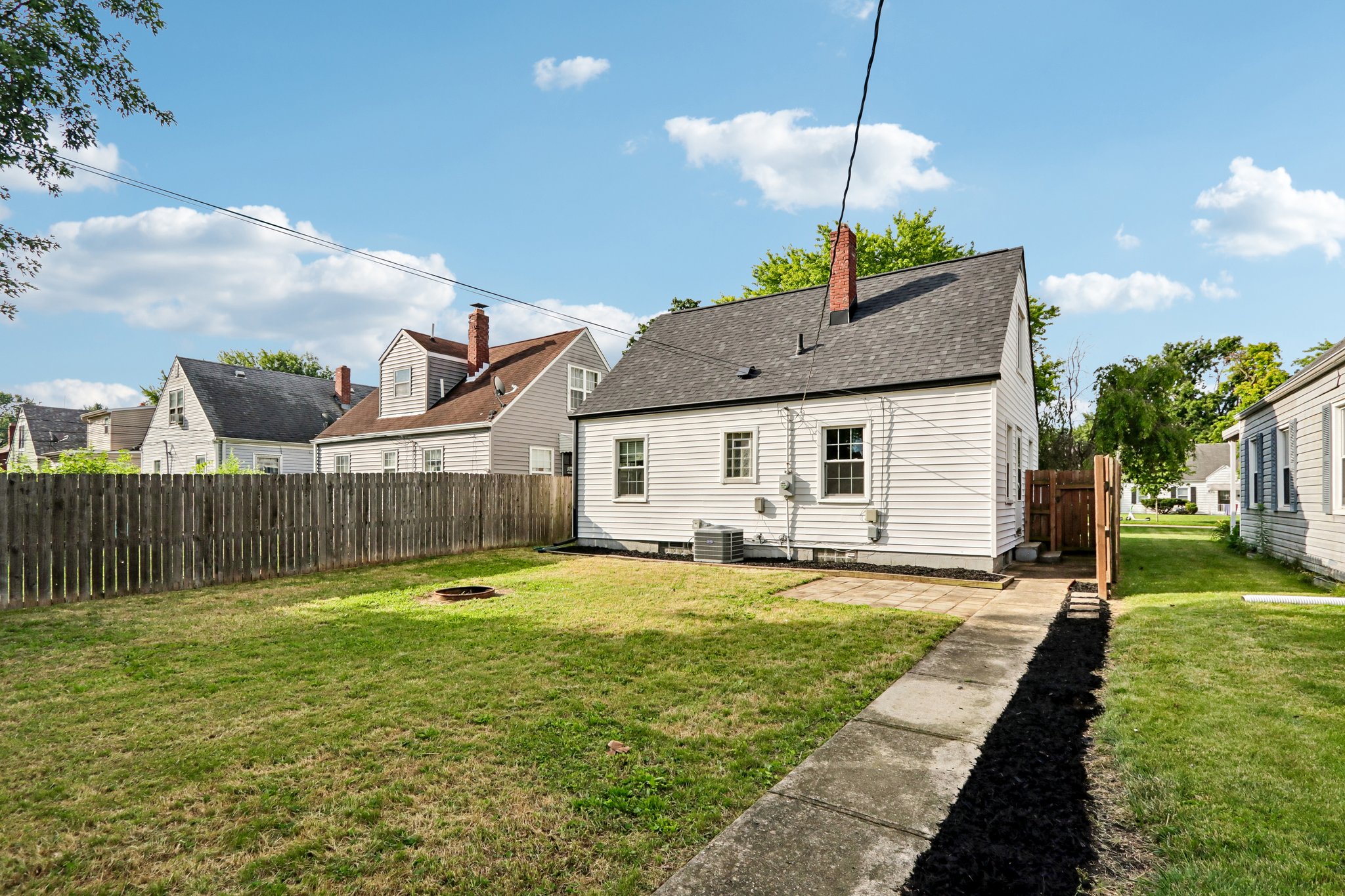 Stratford Ave-S2606-027.jpg