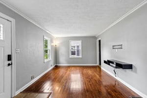 Stratford Ave-S2606-005.jpg