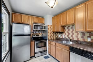 Stratford Ave-S2606-011.jpg