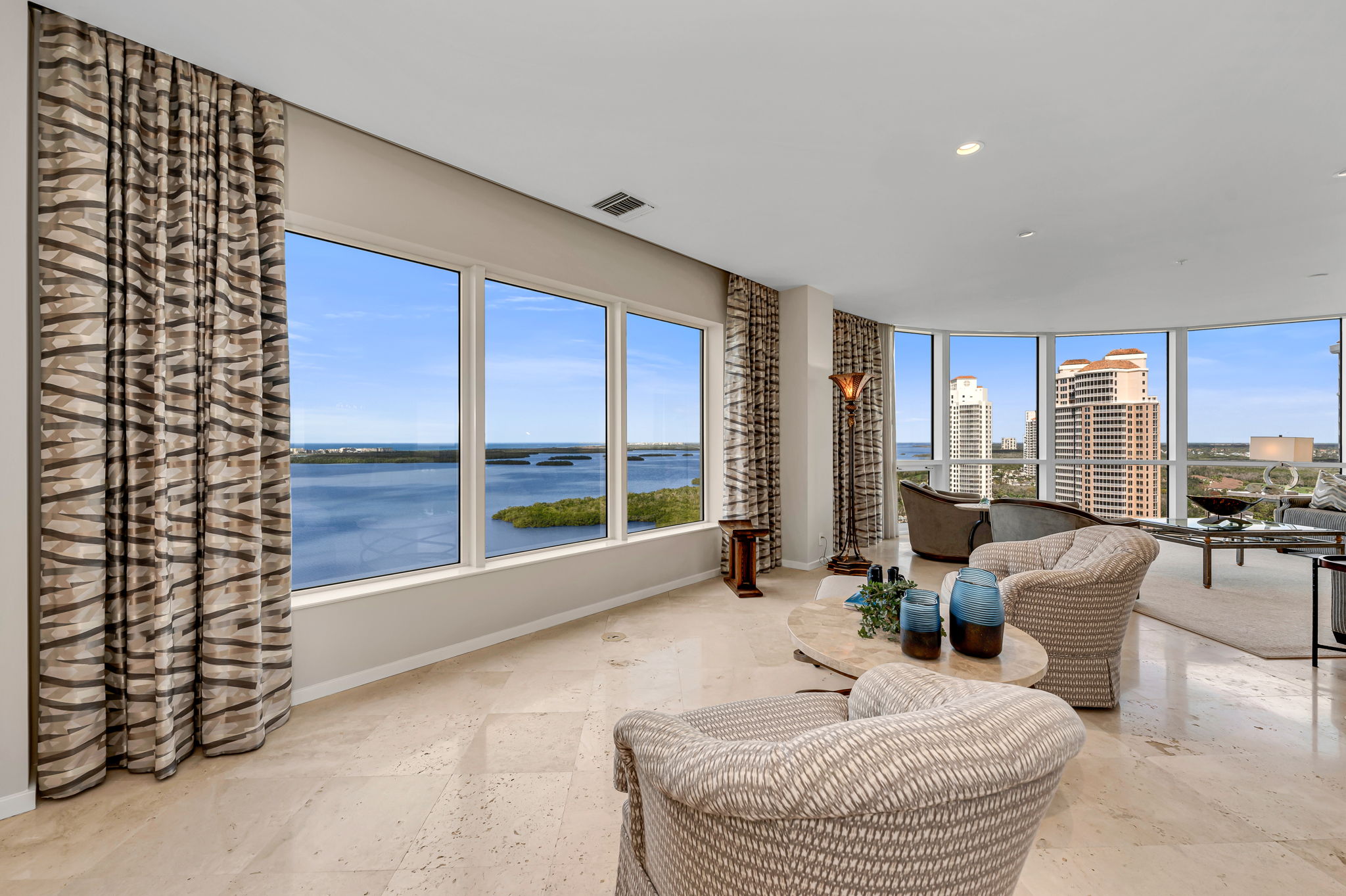 Swivel seating to take full advantage of serene water and the horizon