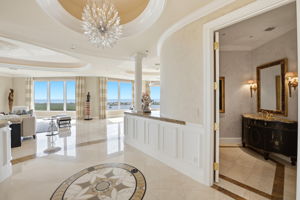 Guest Bathroom off Foyer