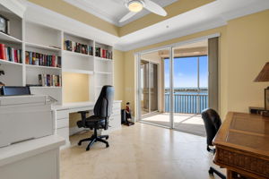 Den - Office